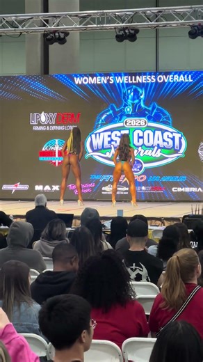 Female muscle fitness modeling contest at Fitexpo…. #losangeles #female #model #modeling #muscle
