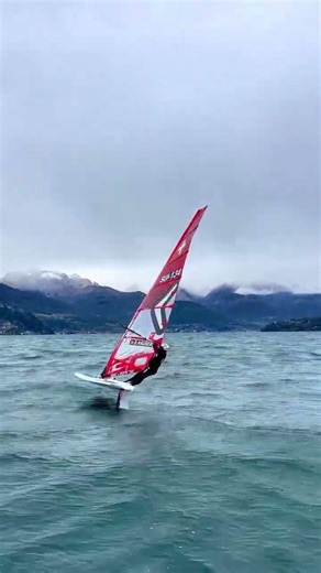 Easy riding on the IQFoil