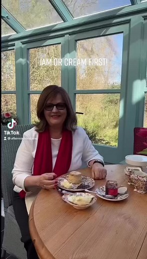 Scone Etiquette: Jam or Cream First?