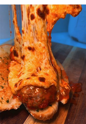 How I like my Meatball Subs! 🤤 👀 🔥 #foodporn #cheesepull #meatballsub #fyp #viral @Foodporn @Lodge Cast Iron USA @Foodies @Rao’s Homemade @MealBae @Allrecipes @tiktok creators @Food Insider @Food Network @Publix