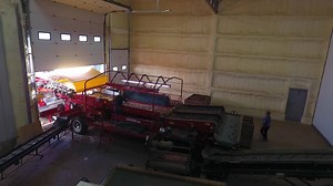 29K views · 247 reactions | #PotatoMonday Our new video "Best of handling equipment 2017" gives you an overview about our GRIMME product range. --- Unser neues Video "Best of Lagertechnik 2017" gibt euch einen Einblick in das Produktprogramm der GRIMME Lagertechnik. Watch it now on YouTube: https://youtu.be/CVS66eCq9AE #GRIMME #GRIMMEGroup | GRIMME Landmaschinenfabrik | Facebook