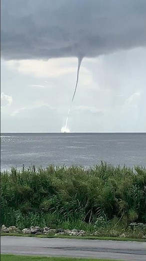 Waterspout Towers Over Florida's Lake Okeechobee