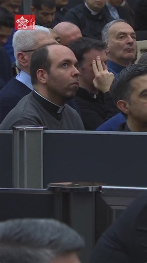 Pope Leo received priests of the Diocese of Rome in the Vatican and exhorted them to rekindle the fire first lit by God when He gave them the gift of collaborating in His work. He challenged them to never close themselves off and to not “be afraid to open up,” even about their “tiredness and crises, especially with fellow priests.” | Vatican News