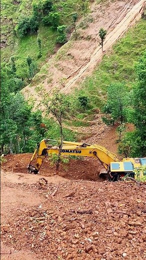 Trackhoe Working Video on Mountain