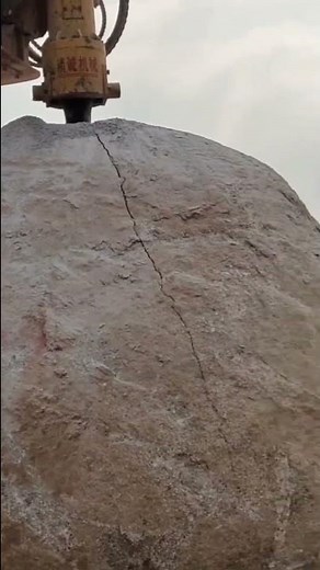Fastest way to break granite boulders