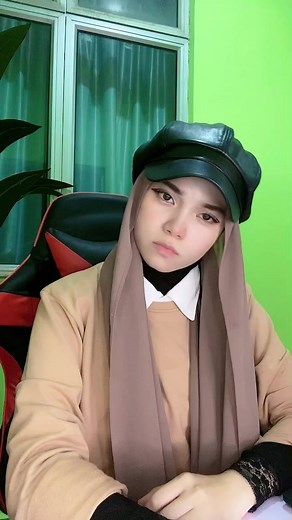 Makeup Application Tips with Hijab Style