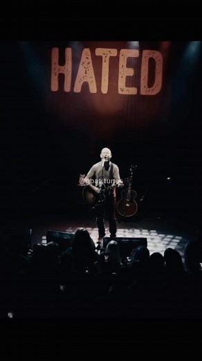 Corey Taylor Emotional Acoustic Performance of “Snuff” by Slipknot