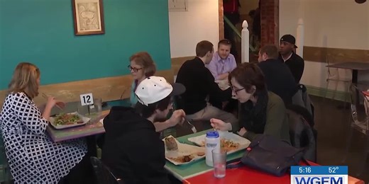 Lifestyle changes to reduce the risk of reflux