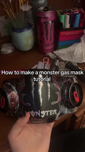 @FREEBO🏳️‍🌈🇲🇽 GAS MASK TUTORIAL IS FINALLY OUT. I HIGHLY RECOMMEND GORILLA GLUE OVER HOT GLUE CUZ ITS HARDER TO PEEL OFF ALUMINUM #fyp #diy #hellsing #monster