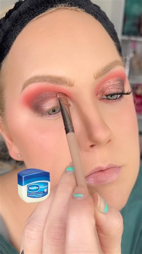 Eyeshadow Tutorial For Green Blue Eyes #greeneyes #blueeyes #eyeshadowtutorial