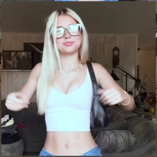 Selfie Tips: Choosing the Perfect Filter and Caption