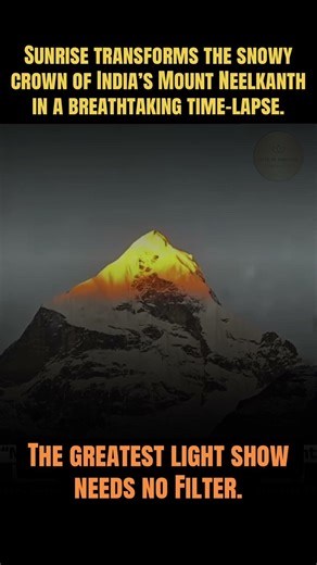 Nature doesn’t need filters — it already knows how to create the most breathtaking light shows.