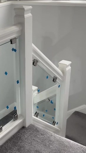 Glass stair panels