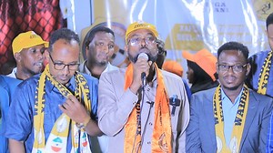 Xoghaye Muumin Gadiid ayaa bulshada Boon u jeediyay khudbad muhiim ah, isagoo ku boorinaya inay doortaan xisbiga Wadaniga. Wuxuu xusay in xisbiga Wadani uu leeyahay qorsheyaal cad cad oo lagu horumarinayo deegaanka iyo bulshada, isla markaana lagu xaqiijinayo adeegyada bulshada, amniga, iyo horumarinta dhaqaalaha. "Xisbiga Wadani ayaa ka shaqeynaya mustaqbalka ifaya ee aan wada leenahay," ayuu yiri Muumin. Wuxuu intaa ku daray in midnimo iyo iskaashiga bulshada ay tahay furaha guusha, ayna muhii