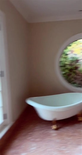 Exploring an Abandoned Mansion: A Look Inside the Massive Property