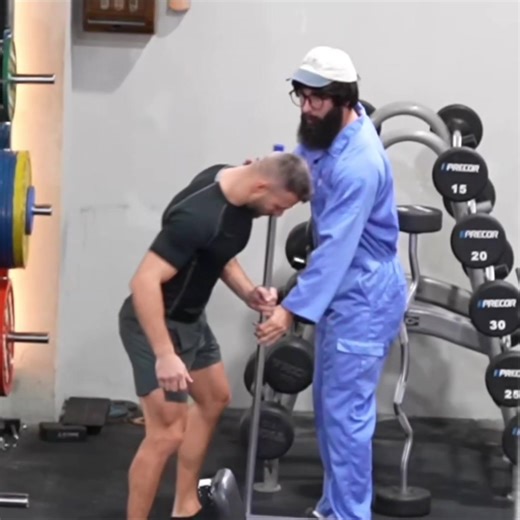 Anatoly's Shocking Gym Pranks with Bodybuilders