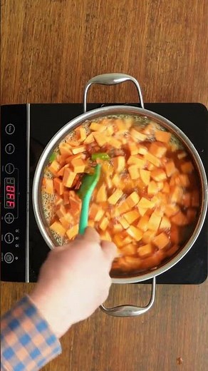 Sweet Potato & Chorizo Soup 🍠🔥 high protein comfort food #highprotein #recipe #soup