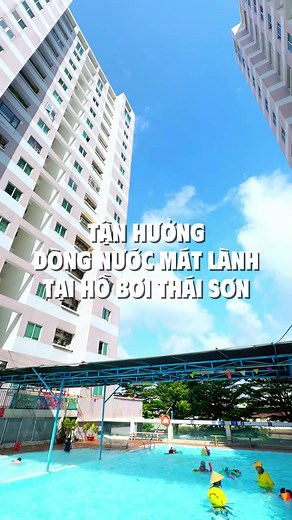 Thưởng Thức Bơi Lội Tại Hồ Bơi Thái Sơn