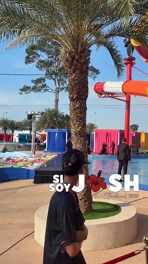 Ya estamos a minutos de iniciar el desfile en trajes de baño de Miss Universe 2025… | Si soy Josh