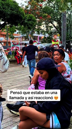 Pensó que estaba en una llamada y así reaccionó 😍 #parati #viral #amor #miami #fyp