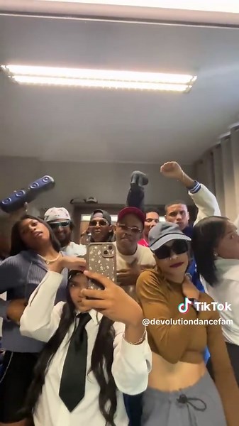 Back stage vibes.. Tag who you see #devolutiondancefam #devolution #dance #fyp