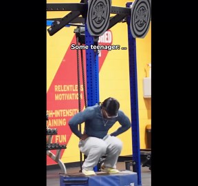 Funny Gym Fails: Teenager's Workout Attempt