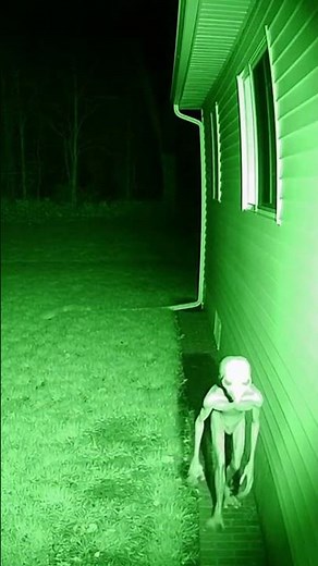 👀🟢 Night Vision SHOCK: Night Vision Camera Spots STRANGE Humanoid Creature Near Our House!