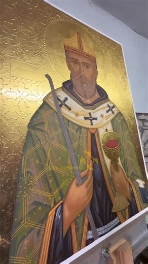 Petro Birov on Instagram: "The final stage is my favorite 🤍 It reminds me of cooking a dish: when everything is almost ready and all that remains is to add just the right amount of salt and spices. Light accents are created with titanium white and a touch of yellow ochre, and of course egg emulsion (used sparingly, so the paint remains dense), applied with a kolinsky brush with long, sharp bristles. Here, taste and restraint matter most. The icon depicts Saint Michan, an Irish bishop. Wishing e