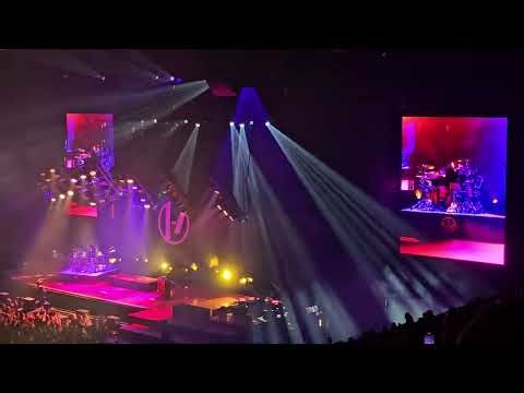 Twenty One Pilots - The Clancy World Tour (12/04/2025 Prague - O2 Arena)