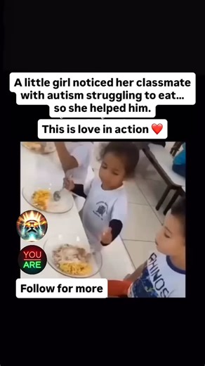She didn’t see his struggle—she saw his need. 💙 A little girl noticed her classmate with autism struggling to eat his lunch. Instead of ignoring it, she gently scooped up his food and helped him. No spotlight, no applause—just pure kindness in action. And isn’t that what love looks like? Jesus never called us to love only when it’s easy or convenient. Real love is serving others in their weakness, seeing their need, and stepping in—whether it’s a classmate at school, a stranger in pain, or a fr
