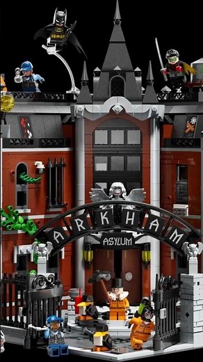 The New Arkham Asylum Set is INSANE
