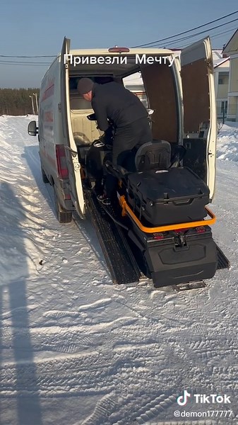 Snowmobile Loading Tips for Easy Winter Transport