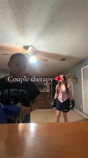 #boxing🥊 #couples #coupletherapy #boxing #fight