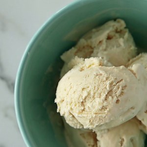 Easy 3-ingredient ice cream FULL RECIPE: http://trib.al/oXvEcuW | Epicurious