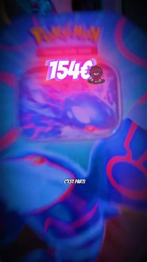 Kuro Star on Instagram: "Commande Pokémon de 154 euros avec Terry sur Kuro Star. Il nous a pris la magnifique Pokebox Kyogre, un Pokémon légendaire ! Enchainé avec une Pokébox de Nidoking qui contient du booster Rivalités Destinées. Puis 1 coffret Favianos, satané Pokémon Adoramis... ils sont tous moches... Et pour finir, 3 pokéball 2025 contenant du faille paradoxe et flammes obsidiennes. En cadeau on lui a offert une protection semi-rigide version ultimate afin qu'il puisse protéger comme il f