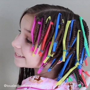 520K views · 2.5K reactions | This technique of turning your little one’s hair into curls using straw is so creative | MetDaan | Facebook