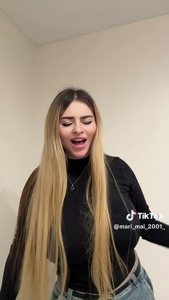 Відео користувача Mari_mari_2001_ (@mari_mai_2001_) з композицією «оригінальний звук - Alena Omargalieva»