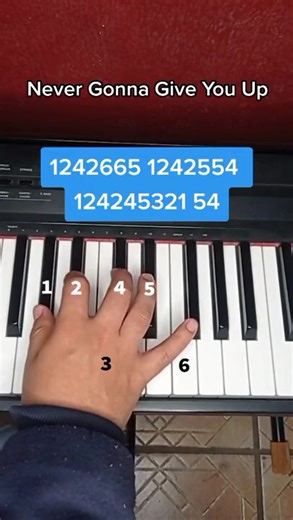 201K views · 2.4K reactions | Never Gonna Give You Up piano tutorial #pianotutorial #pianoforte #piano | Ponchopiano | Facebook