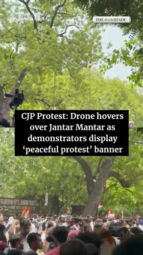 Drone hovers over Jantar Mantar as demonstrators display ‘peaceful protest’ banner
