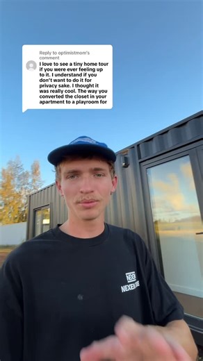 Eric on Instagram: "Check out @hawaiitinyhomes so many people have asked for a tour - here’s the closest I can do with our current setup! #housetour"