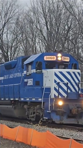 GP38 Action on the Great Lakes Central!