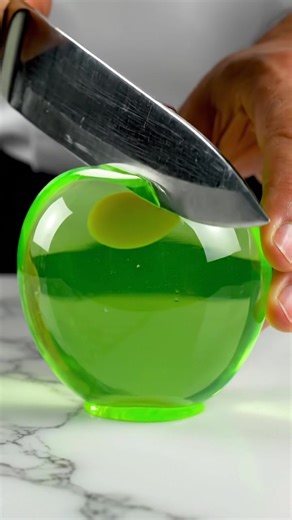 Apple time!🍏 #oddlysatisfying #asmr #aiart #glassfruit | apples