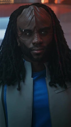 Starfleet Klingons wear skirts now. My quest to watch and recap all the new Star Trek episodes hit a new low this week, with the release of the worst episode to-date. #startrek #starfleet #new #funny #comedian