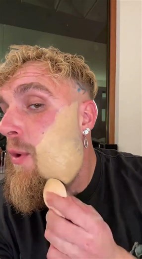 Jake Paul Doing his Make-Up to hide his Swollen Jaw 😂 #jakepaul #funny #viral #boxing
