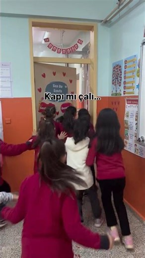 Öğrenciler her zaman en büyük yardımcılar ❤️🫶 #öğrenci #öğretmen #yardım #keşfet #trending #shorts