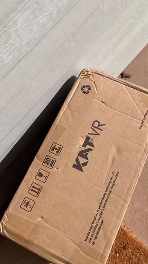 Kat VR Loco S Review: Is This the Ultimate VR Locomotion Solution?