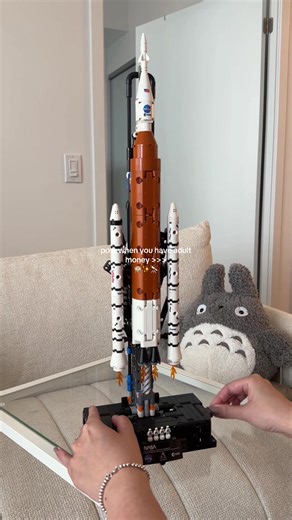 ngl this might be one of the best lego collections yet!?!? the new nasa artemis launch system set was sooo fun to build 🙈 #lego #unboxing #lego #artemis #toronto