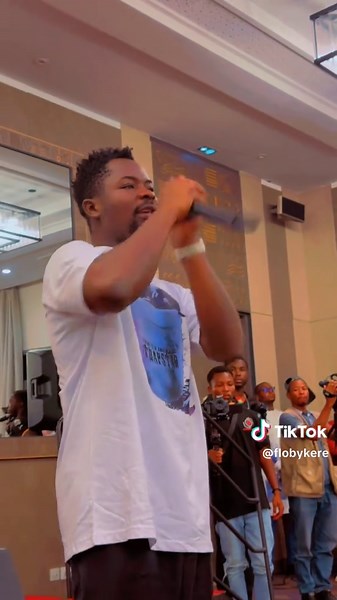 Reman et Floby Kere : Le Duo Étonnant !