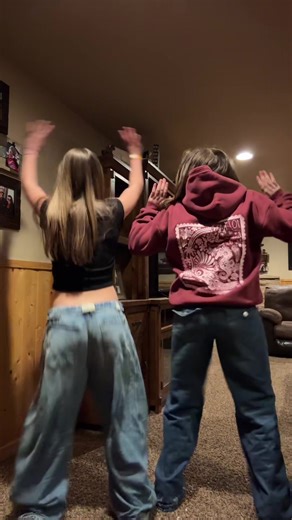 ate down or smt🤷‍♀️😽@Jayda🩷 #fyppppp #weate #likeituplease #foryoupage #foryoupageviral