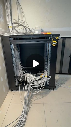 Technonode | Сборка кабеля в жгут по 24шт. #datarack #lowvoltage #lowvoltagegeneration #engeenering #panduit #kleintools #ethernet #cat5e #f/utp #ftp... | Instagram